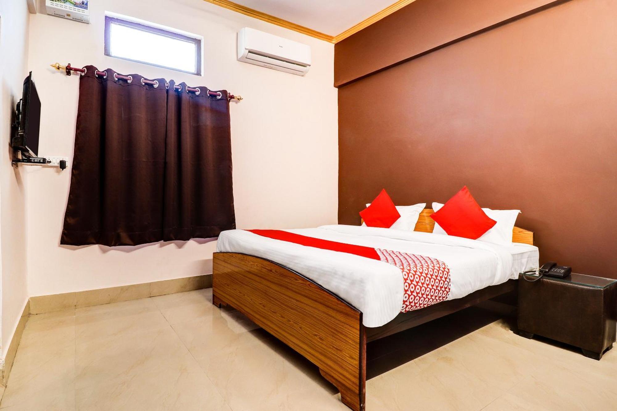Hotel O Star City Hotel Ayodhya Dış mekan fotoğraf