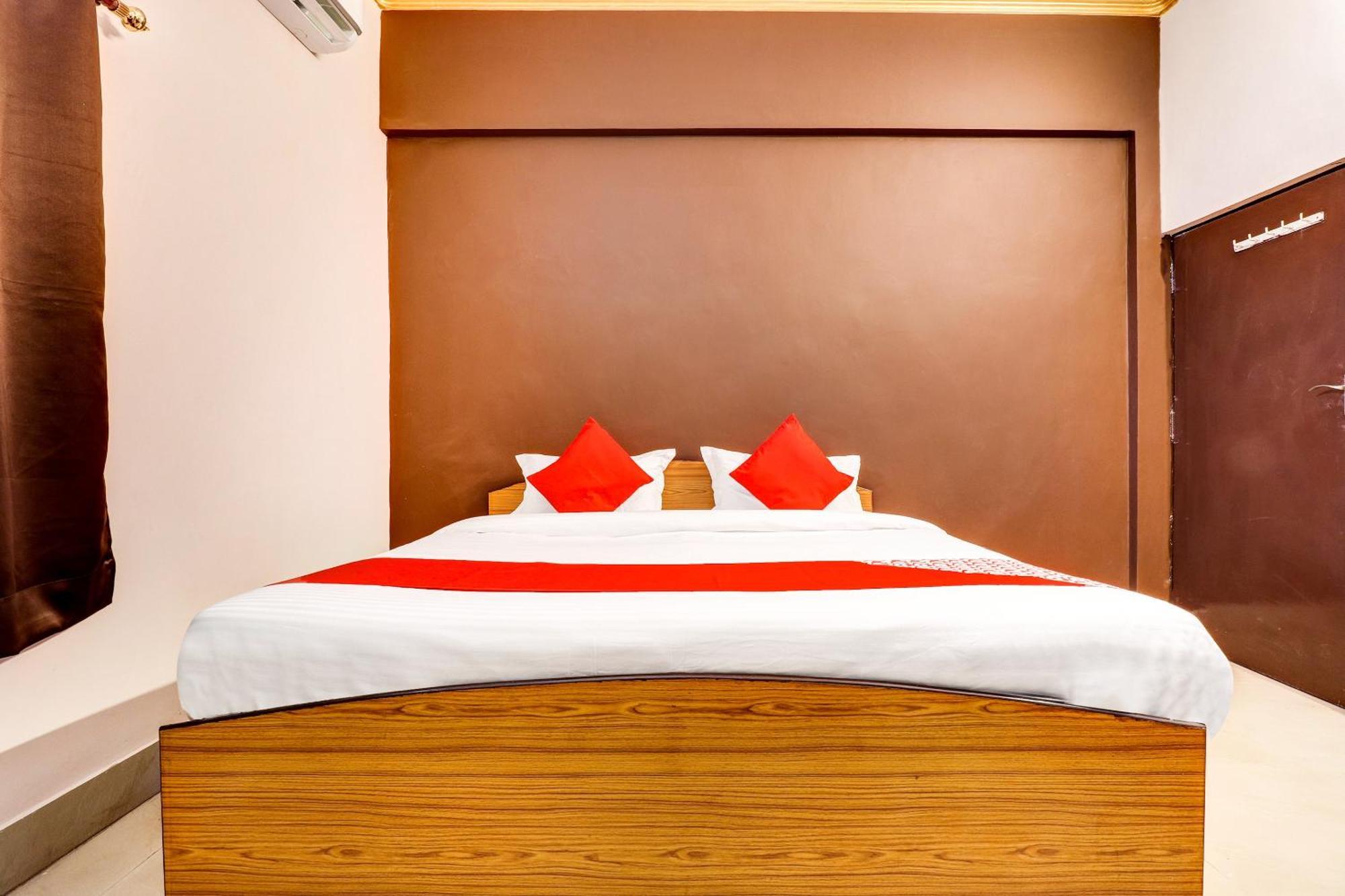 Hotel O Star City Hotel Ayodhya Dış mekan fotoğraf