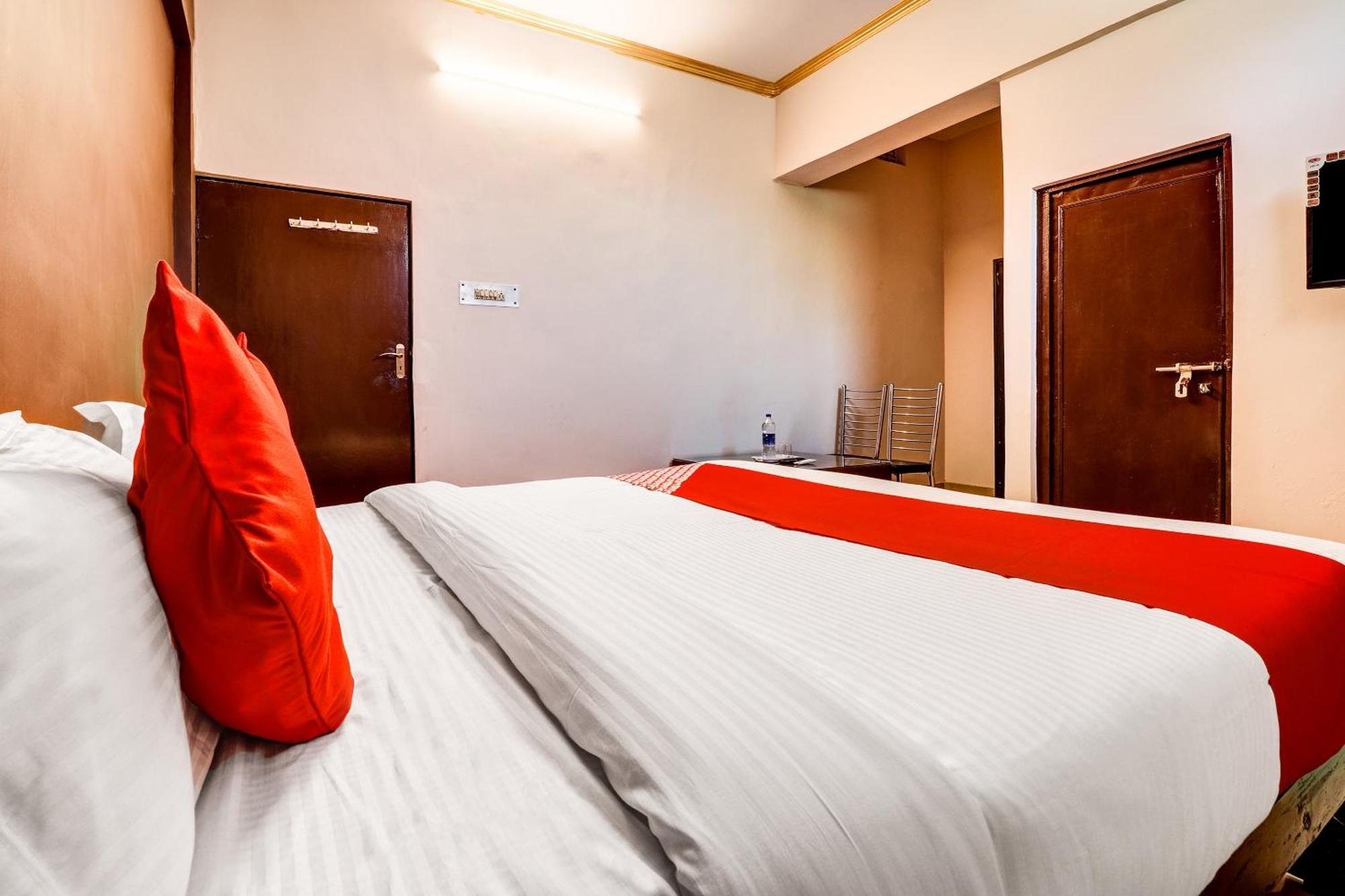 Hotel O Star City Hotel Ayodhya Dış mekan fotoğraf